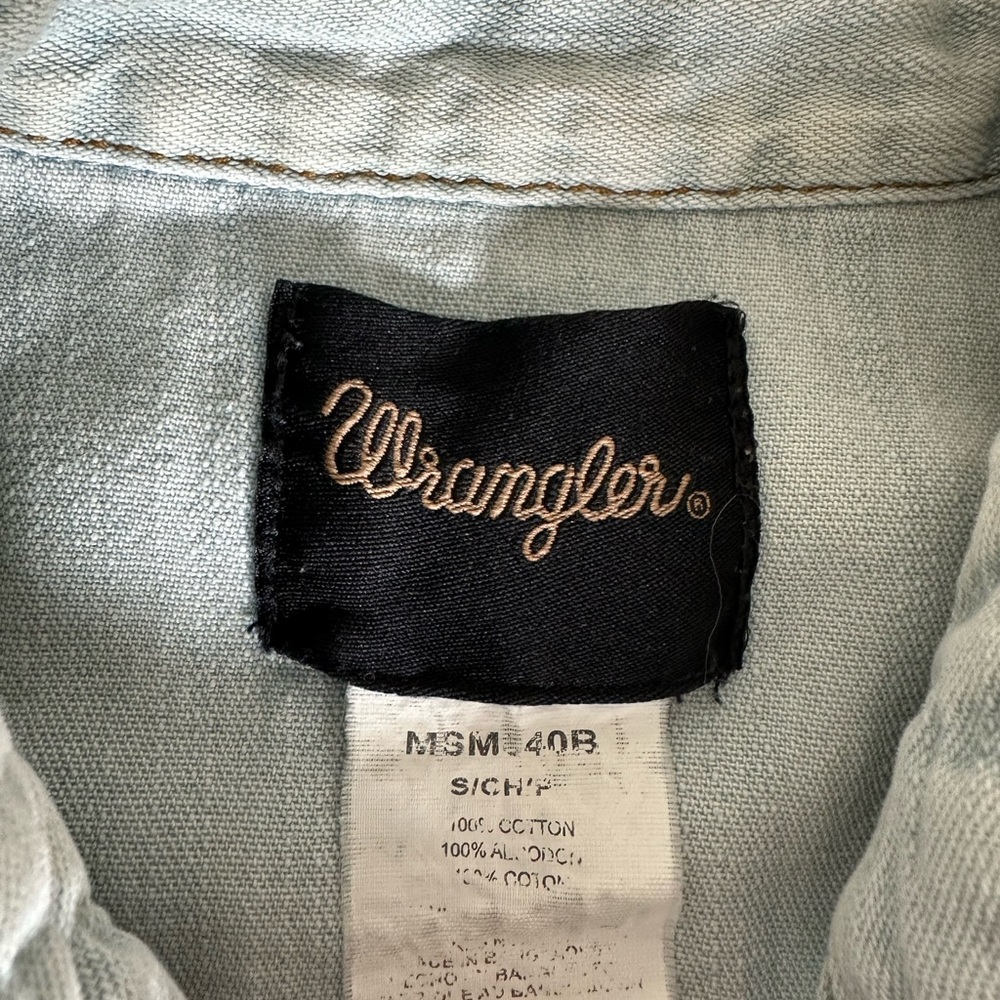Wrangler Western Shirt with Pearl Snaps - Picture 5 of 8